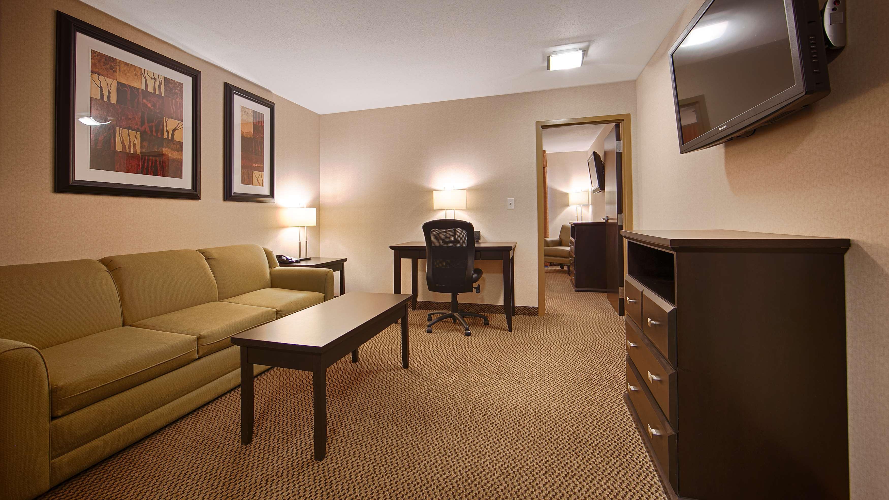 Best Western Bonnyville Inn & Suites Dış mekan fotoğraf