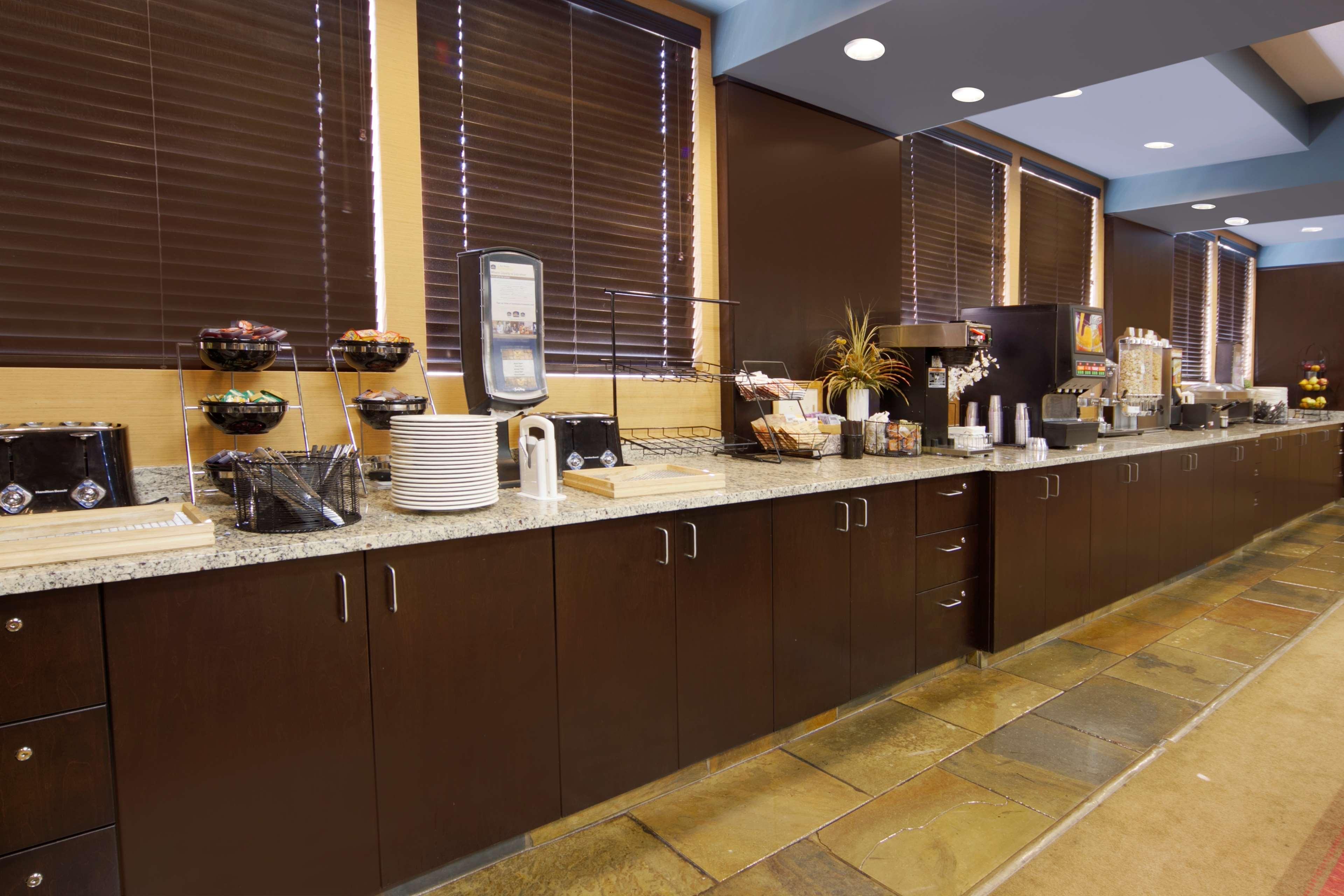 Best Western Bonnyville Inn & Suites Dış mekan fotoğraf